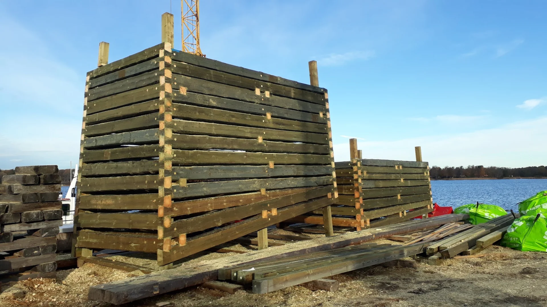 Timrad flytbrygga från Tree Top vid Tynningö